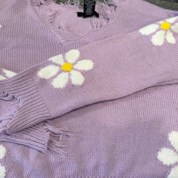 Just Polly New York Distressed Flower Sweater Lavender Size Large L Boho Chic - Picture 5 of 7